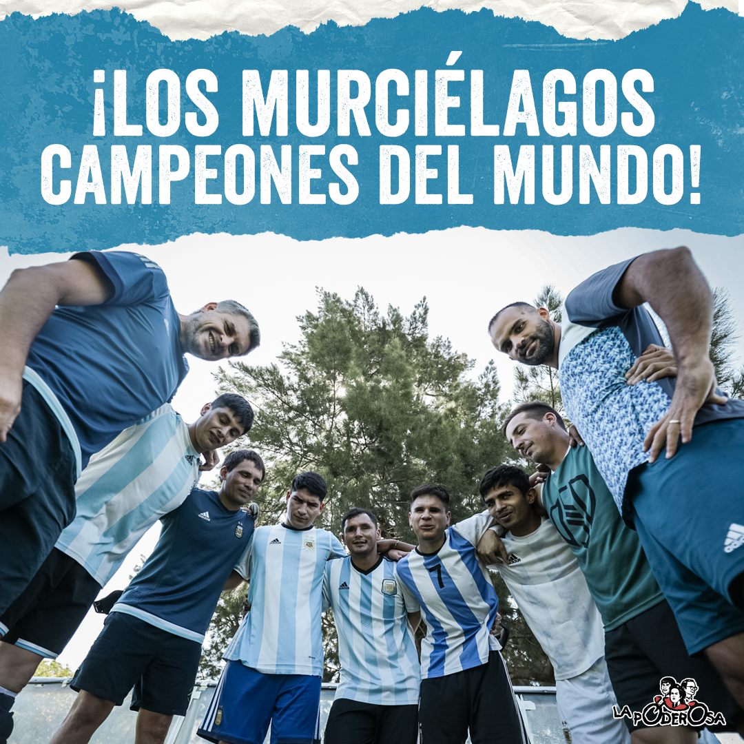 SOMOS CAMPEONES DEL MUNDO OTRA VEZ - La Poderosa